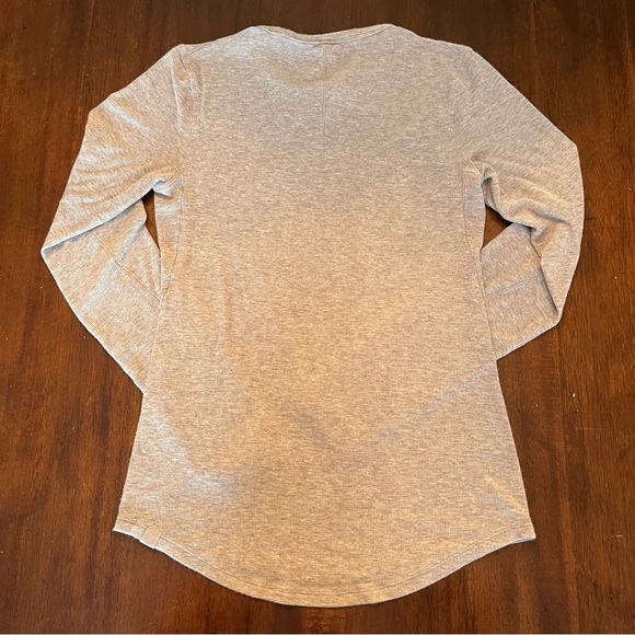 Lululemon Women’s Hold Tight Ribbed Heather Gray Stretch Long Sleeve Shirt Sz 6 - Picture 4 of 6